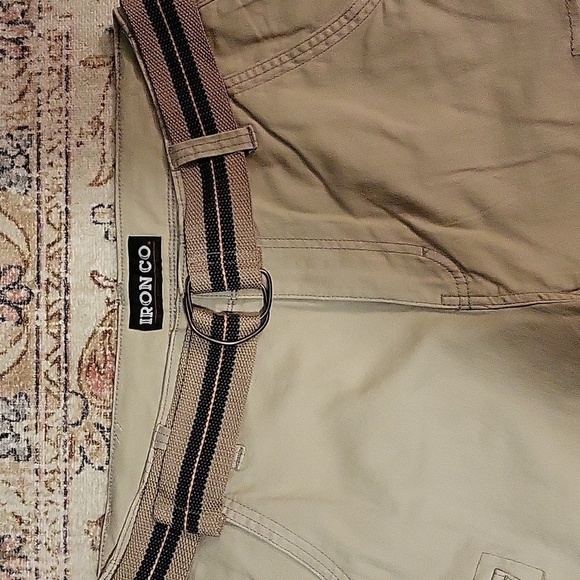Iron Co. Classic Men's Khaki Cargo Shorts - Size 32 - Picture 3 of 7